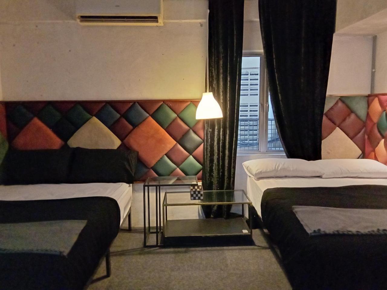 Bunker Hotel & Restaurant Kuala Lumpur Exterior photo